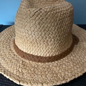 Straw hat women